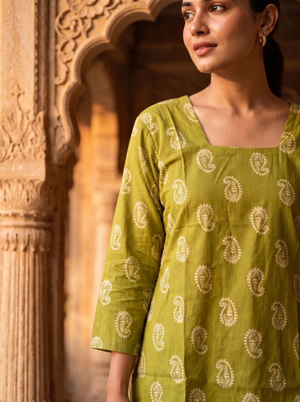 Mehendi Green Paisley Block-Print Tie-Back Kurti